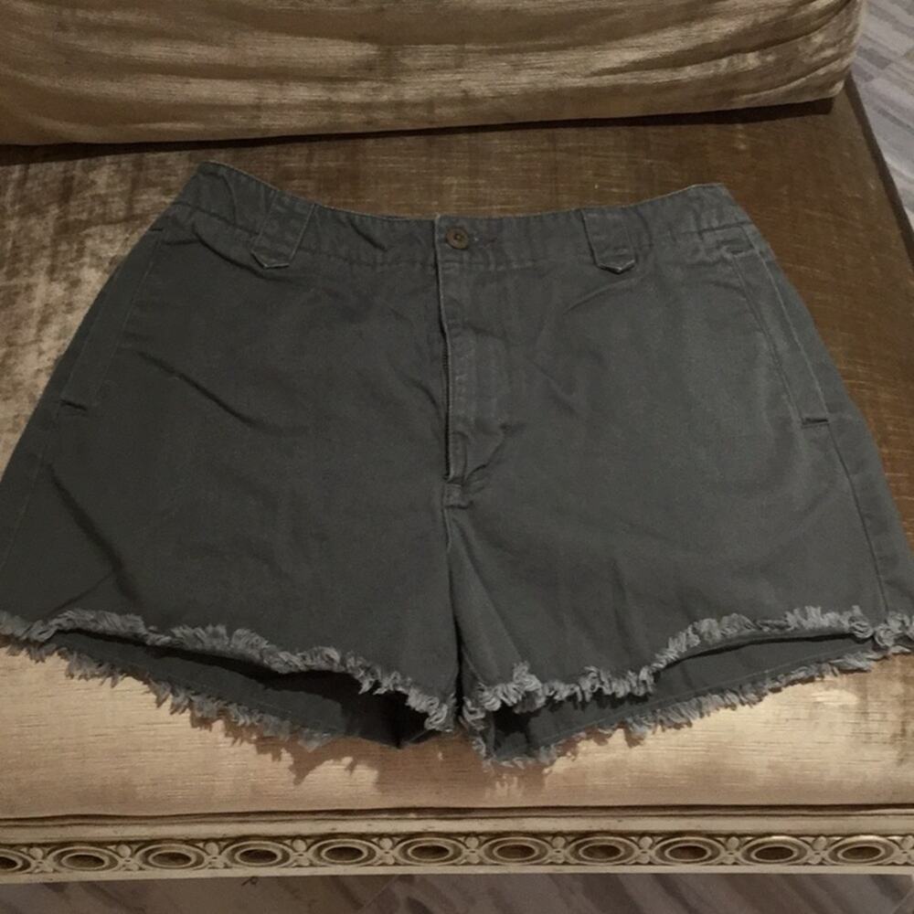 USA classic olive green frayed leg nwot 10 cotton